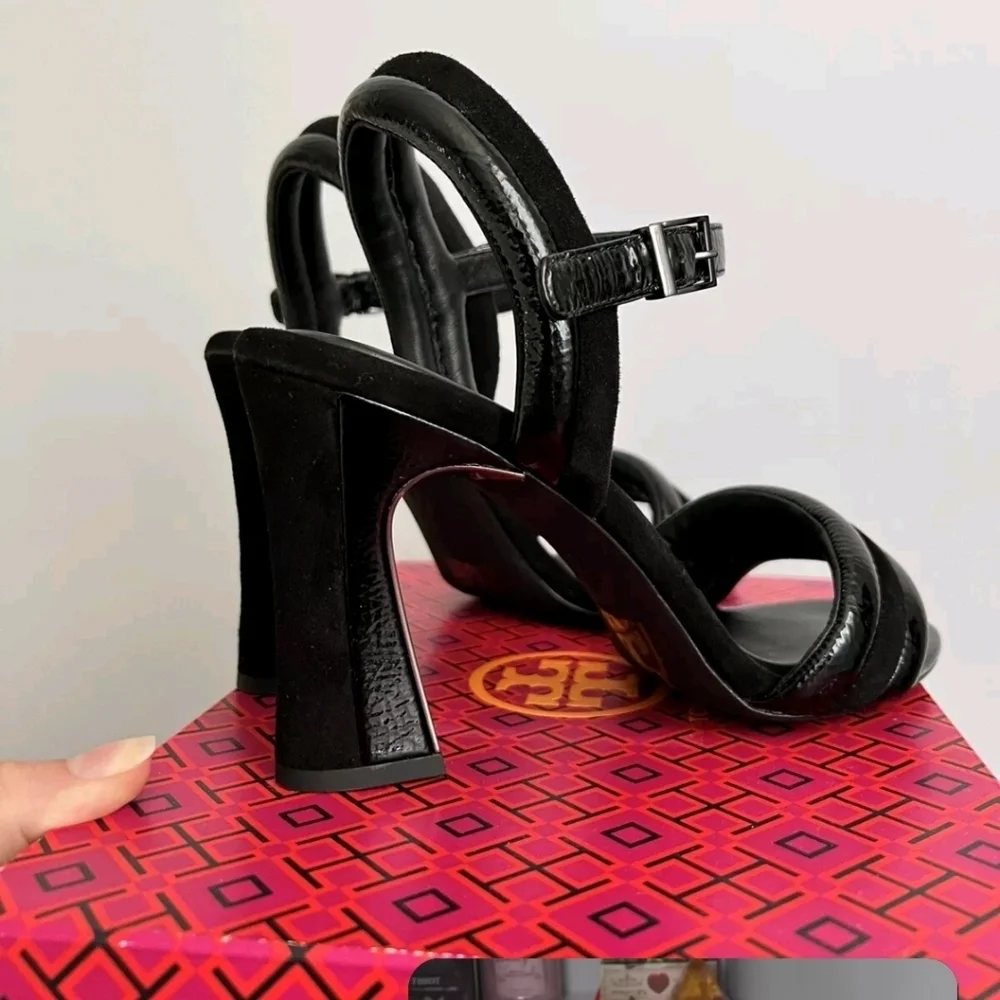 NWT Tory Burch Puffed Up Sandal Size 8.5